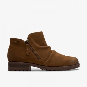 Walnut Suede Clarks Nissini Top Waterproof | CLKS-85452