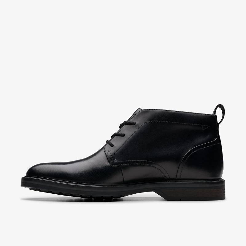 Black Leather Clarks Aldwin Chukka | CLKS-84546