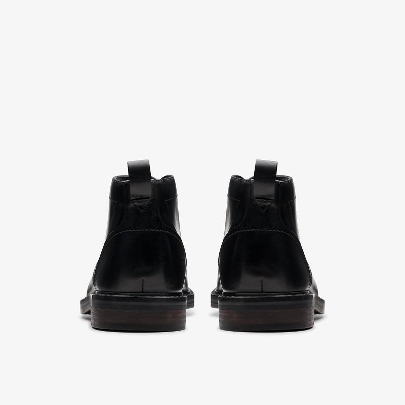 Black Leather Clarks Aldwin Chukka | CLKS-84546