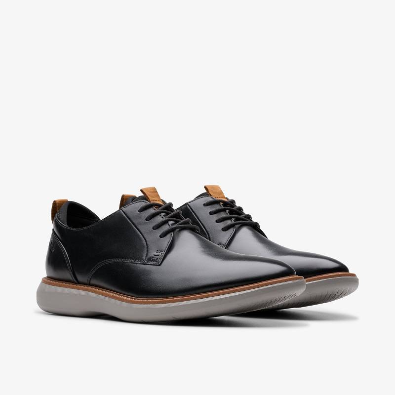 Black Leather Clarks Brantin Plain | CLKS-84315