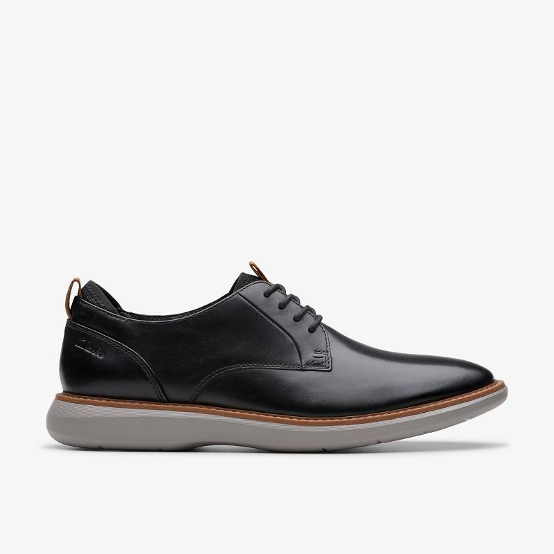 Black Leather Clarks Brantin Plain | CLKS-84315