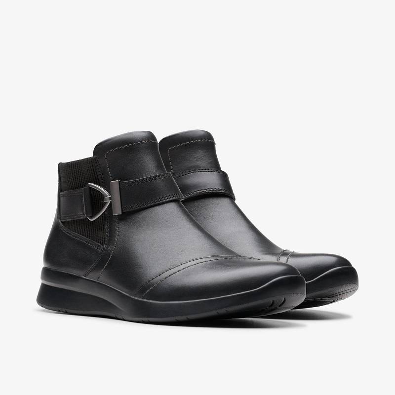 Black Leather Clarks Ellowyn Strap | CLKS-85556