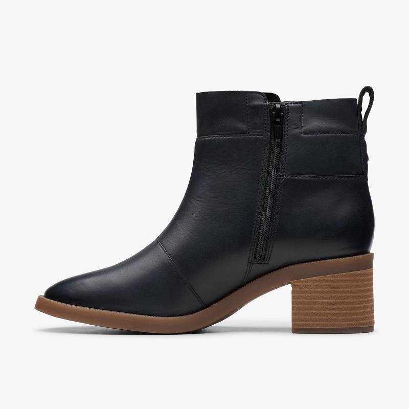 Black Leather Clarks Lileigh Charm | CLKS-85586