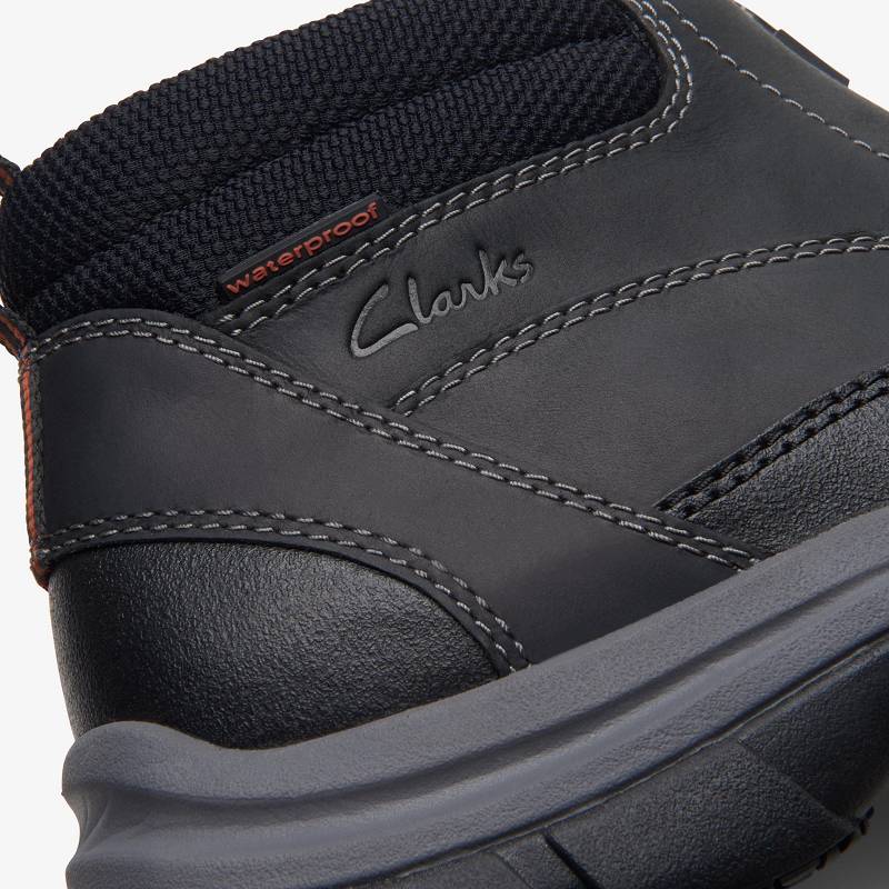 Black Leather Clarks Walpath Zip | CLKS-84548