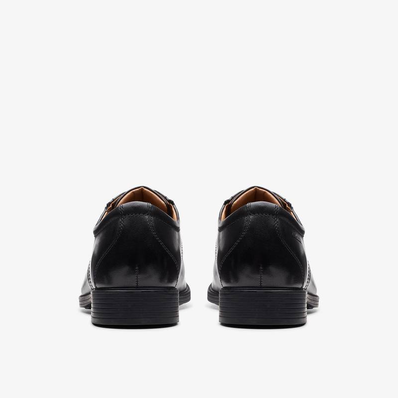 Black Leather Clarks Whiddon Cap | CLKS-84406