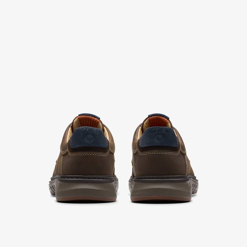 Brown Nubuck Clarks Un Briley Pace | CLKS-84333