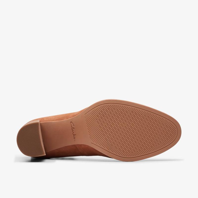 Caramel Suede Clarks Freva 85 Court | CLKS-85201